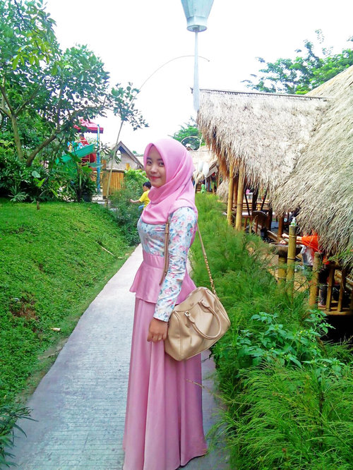 another #ootd to attend some celebration :) #HijabFestive #GoDiscover #ClozetteID