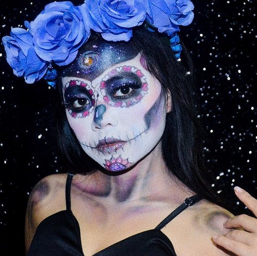 Galaxy sugar skull 🔮💀 Have a spooktacular Halloween! #diFACEbeauty #makeupbydifa #gengbvlog
・・・
#skullhead #skullmakeup #skeletonmakeup #skullheadmakeup #halloweenmakeup 
#halloweenmakeupinspiration #halloweenmonth #spooktober @indobeautygram #indobeautygram #bvloggerid #indobeautysquad #beautyvlogger #beautybloggerindonesia #indomakeupsquad #setterspace #beautygoersid #beautychannelid #100daysmakeupchallenge #bunnyneedsmakeup #hypnaughtymakeup #wakeupandmakeup #makeuptutorialsx0x #xmakeuptutsx #clozetteid #clozette