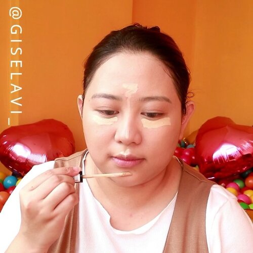 Meowning everyone! 🐈Maaf ya kmrn aku gak sempet upload video karna aku lg sakit 😫Kayaknya akhir2 ini aku gampang bgt kecapean terus drop huhuKalian jangan lupa jaga kesehatan ya! Biar gak sakit kayak aku 🤗.Deets makeup🌸 @klaracosmetics Reset Glow🌸 @lorealmakeup True Match Liquid Foundation - N3🌸 @catrice.cosmetics Liquid Camouflage Concealer🌸 @pondsindonesia BB Magic Powder🌸 @klaracosmetics_id Shy Blush🌸 @toocoolforschool_official Art Class by Rodin🌸 @klaracosmetics_id Selfie Queen Glow Kit🌸 @toofaced Sweet Peach Palette🌸 @eclatpressedglitter Crimson Rose🌸 @forher.lashes PROUD Type🌸 @nyxcosmetics_indonesia Lingerie🌸 @klaracosmetics_id Diamond Kissproof Lips. 📍@fillandblankstudio🎶 T-ara ~ Roly Poly.... .#makeuptutorial  #makeupideas #indobeautygram #lipsticklokal #glowingskin #tutorialmakeup #indovidgram #bretmansvanity #undiscovered_muas #makeupcoach #1minutemakeup #fakeupfix #tampilcantik #beautychannelid #bunnyneedsmakeup #beautyvloggerid #ragamkecantikan @bretmansvanity @indobeautygram @indovidgram  @bunnyneedsmakeup @bvlogger.id @ragam_kecantikan @tampilcantik @undiscovered_muas @beautychannel.id #clozetteid