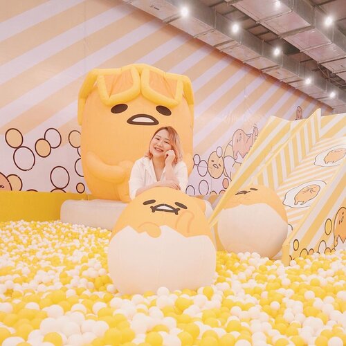 Having soo muchh fun!At @gudetama Ball Pool @mallofindonesia 💖💖#BodyPlusIcel #mallofindonesia #indobeautysquad