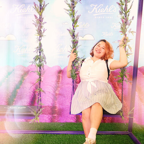 Happy place = happy child 🌸✨
Jadi kemarenan aku main di #KhielsNaturePlayground yang ada di @grandindo East Mall
Disini kalian bisa main & foto2 cantik disini, gak cuma itu loh! Kalo kalian ikutin games nya kalian bisa dapetin banyak sampel & travel size dari @kiehlsid 💖💖
Buruan kesana!! Karna playground ini cuma ada sampe tanggal 2 September aja 👯
#TryKiehls #KiehlsID