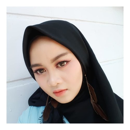 남듣처럼 … 그사람들 처럼 되고 싶어서 🦋

#clozetteID #hijapfashion #makeup #beautysillcom #plgbeautyblogger #palembangbeautyblogger #beautybloggerpalembang #beautiesquad #beautybloggerindonesia