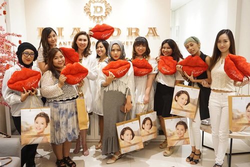 Today's Gathering with @diandraclinic about ANTI - AGING and I got a lot of knowledge today .. Thank u @womanblitz for having me .
.
#SBB #SBYBeautyBlogger #clozetteid #clozette #beautyabloggerid