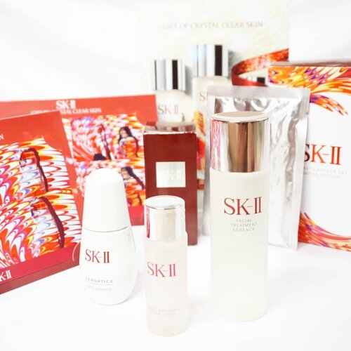 Masih ingetkan kan kemarin aku dateng ke acara launching limited edition bottle nya SKII yg tahun ini memilih Suminagashi Art sebagai design terbaru bottle mereka. Dan ini dia Goodie Bag dari Acara kemarin. Untuk review product dari goodie bag sudah up di blog aku lohh.. Dan untuk mengetahui keseruan event kemarin dan hadiah apa yg kudapat saat memenangkan makeup challenge disana? Stay tuned di blog aku krn akan segera up#SKIIgifts #SKII #changedestiny #sk2 #메리피테라 #Merrypitera #피테라에센스 #ClozetteID #ClozetteIDxSKIISBY .
.
📷Sony Alpha5100
 #sony #sonyindonesia