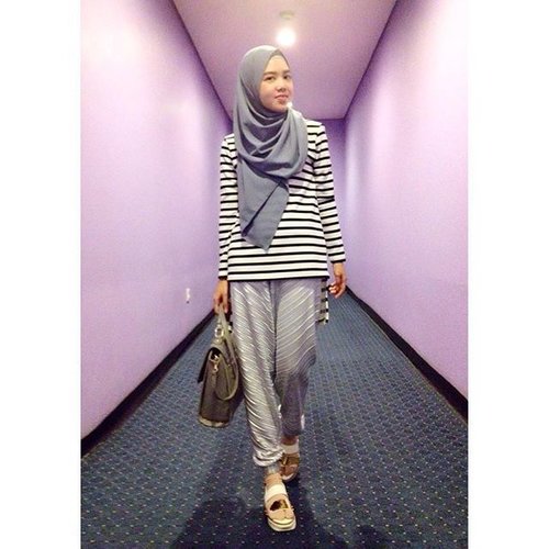 Pleats and Stripe #ClozetteID #ClozetteAmbassador #ootd #hijabdaily #wiwt #tapfordetails