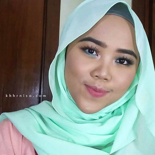 2 eyelook yang berbeda padahal pake eyeshadow yang sama loh, yuk baca review di khhrnisa.com atau bisa klik link di bio aku💓💋
.
.
.
.
#makeuptutorial #eyeshadow #clozetteid #makeup #hijabmakeup #indobeautyblogger #indonesiabeautyblogger #beautyblogger #beautybloggerbandung #bloggerbandung #beautiesquad #tutorialeyeshadows #tutorialeyeshadow #hoodedeye