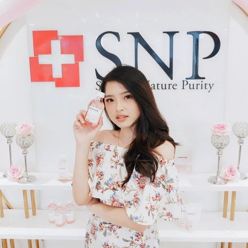 March 11, 2020Congrats SNP for the newest product, SNP PREP PEPTARONIC. It's available now on @sociolla and @watsonsindo 😚.For your information, produk SNP Prep ini harganya Rp 160.000 / each loh (iya segede ini). Psstt, it's 15% off now ! So don't miss it 🤣.First impression reviewnya akan tayang di blog aku #sprinkleofraindotcom .#clozette #clozetteID #beautiesquad #setterspace #beautybloggerindonesia #beautybloggerid #bloggerceriaid #bloggerceria  #bloggermafia #beautynesiamemberblogger #charisceleb #beautygoersid #bloggerperempuan #sociollabloggernetwork #vsco #vscocam