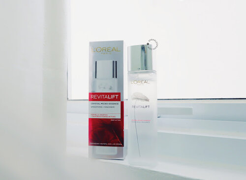 Sprinkle of Rain: [REVIEW] L'Oreal Paris Revitalift Crystal Micro Essence