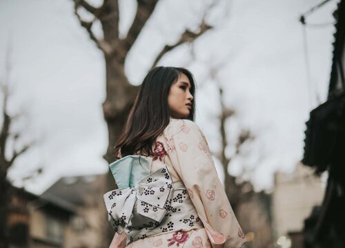 Feb 25, 2020Strolling around Kyoto1st time wearing a Kimono ! 💕.#clozette #clozetteID #beautiesquad #setterspace #beautybloggerindonesia #beautybloggerid #bloggerceriaid #bloggerceria  #bloggermafia #beautynesiamemberblogger #charisceleb #beautygoersid #bloggerperempuan #sociollabloggernetwork #vsco #vscocam #kimono #kyoto