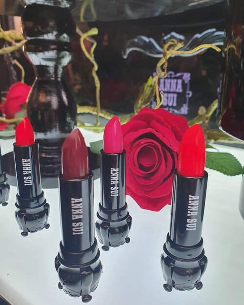 Can't live without you, magical lips 💄 @annasuicosmetics_idn @aluxlife.id
.
#suiblack_idn #aluxlifeid #annasuicosmetics_idn
#timetravel #youdeservetobehappy #ipurpleyou #workwithhappy #playwithhappy #neverstopplaying #dearbeautylove #clozetteid #zilingoid #foodies #foodporn #foodphotography #foodgasm #neverafraid #changedestiny #daretobedifferent #borntolead #ajourneytowonderland #like4like #september #2019