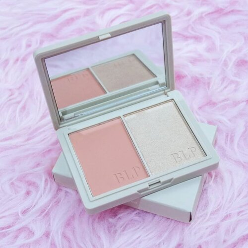 .
My Favorite blush on from @blpbeauty Face Glow shades Sunset and Sunrise recommended by @chaliesti
.
A versatile palette consisting of coral blush for everyday, natural look and champagne highlighter that works for all skin tones. Build-able, pigmented and luminous, the formula suits every complexion and lives up the glow inside out ☀️
.
#timetravel #blpbeauty #faceglow #beautyreview #samasamadirumah #dirumahaja #socialdistancing #selfquarantine #coronavirus #workwithhappy #playwithhappy #neverstopplaying #dearbeautylove #clozetteid #loveyourself #speakyourself #neverafraid #changedestiny #daretobedifferent #borntolead #ajourneytowonderland #july #2020