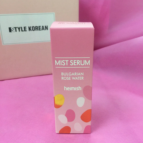 Face mist with serum? Is it real? 😍
Find more on my blog, klik link at my bio and tell me what you think about it too 💕
.
.
#heimish #mist #stylekorean #playingmakeupwitharvi #skincare #indobeautysquadmakeupcollab #ibs #beautyvloggerid #serum #muaindonesia #skincare #makeuplook #makeupaddict #indobeauty #beautylosophy #makeuplooksworldwide #indobeautygram #indobeautysquad #beautiesquad #setterspace #beautychannelid #charisceleb #clozetteid @indobeautygram @indobeautysquad @beautyblogger.id @beautybloggerindonesia @bvloggerid @beautytalk_indo @beautilosophy @inspirasimakeup.id @setterspace @beautyguruindonesia @heimish_korea @stylekorean_global @stylekorean_id