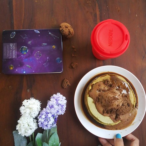 Coffee and Pancake are the perfect combination dedicated for : @raniaryanda #handsinframe #WTFoodies