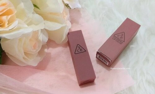 Yuhu...
Udah pernah nyobain lipstick dari @3ce_official belom?

Hasilnya super smooth, super natural, dan enak banget loh dipake.. Yang suka hasil lisptick natural, jangan lupa mampir di blogku ya.. Review-nya lebih lengkap disana..😊
( www.florensiasella.com )

Kalian juga bisa dapat ini GRATIS loh, kunjungi website www.0.8liter.com Atau bisa cek Ig nya @0.8l_indonesia 😘😘 #clozetteid #makeup #gengbvlog #beautiesquad #beautynesiamember #kbbvmember #bloggerindo #beautyblogger #fsminireview