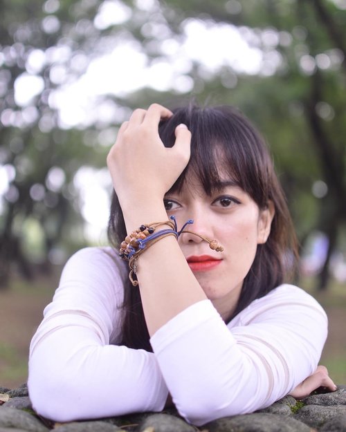 Handmade bracelets by @printilanacc ❤️
.
.
.
.
.
#blogger #fashionblogger #bloggerperempuan #bloggerjogja #nikon #nikonindonesia #ootd #ootdmagazine #chictopia #clozette #clozetteid