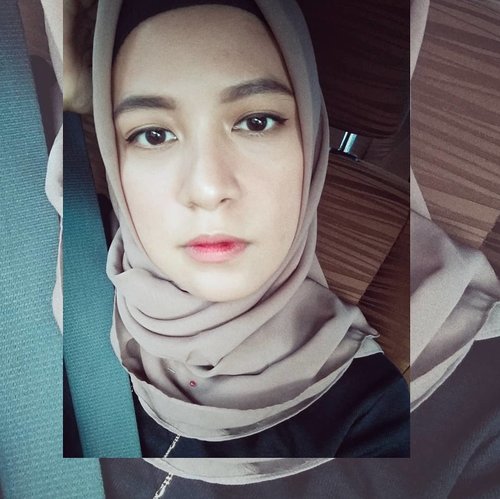 Feeling unwell & uneasy 🤕....#ClozetteID  #personalblogger #personalblog #indonesianblogger #lifestyleblog #Hijab #likeforlikes