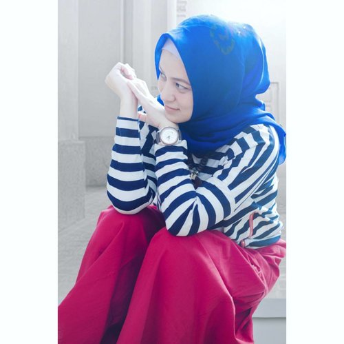 < Happy tuesday ! Hang in there, Friday is coming > #PRIORITASselfie @xlprioritas...#clozetteid #ootindo #hijabootdindo #ootd #dailyootd #hijabfeature_2016 #hijaberkece #hijablook #instalook #lookbookindonesia #like4like #photooftheday