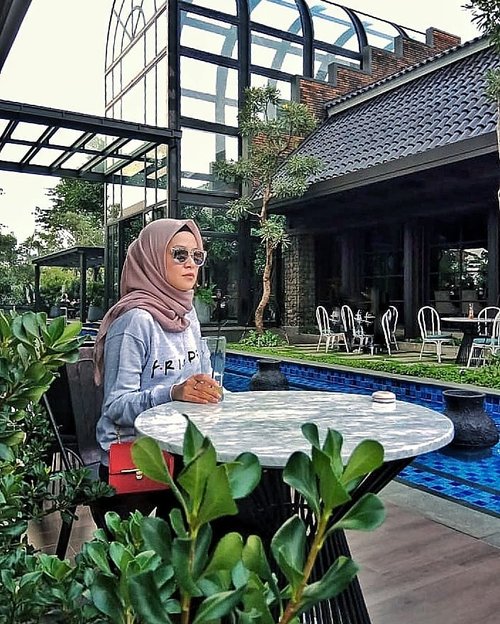 It is nice finding that place where you can just go and relax.@medjarestaurant ....#ClozetteID #personalblogger #hijabbloggers #likeforlikes
