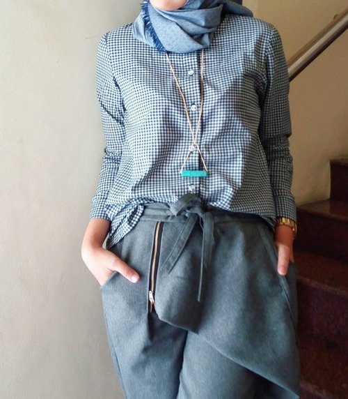 All about grey Necklace : @hijabenka ....#clozetteid #photooftheday #instadaily