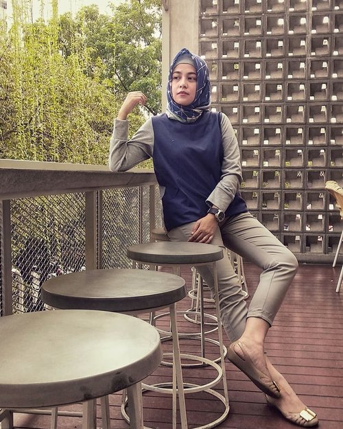 Good food, good ambience, good crowd and Instagramable 😎 @jardinbdg ...#ClozetteID #personalblogger #personalblog #indonesianblogger #lifestyleblog #Hijab #likeforlikes
