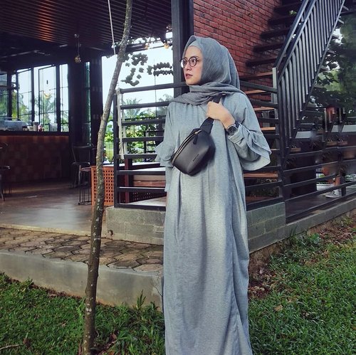 Morning Thursday.Dress @unime.id ...#ClozetteID #ShoxSquad #personalblogger #personalblog #indonesianblogger #lifestyleblog #Hijab #likeforlikes