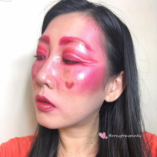 Valentine Look 🥰Inspired by Pinterest and Google.Eyeshadow & Lip@nyxcosmetics_indonesia Jumbo Pencil “Milk”@beautyglazed “Color Studio” @silkygirl_id Moisture Boost “Coral”@bourjois_id .Lipgloss @bourjois_id Glitter - China Brand.Face painting @imagiccosmetics Soflens @kawaigankyu .Complexion @revlonid @silkygirl_idBrush @jacquelle_official @aerisbeaute @realtechniques_id #christmasmakeup #eyemakeupinspiration  #eyelook #wakeupandmakeup #beautybloggerindonesia #clozetteid @clozetteid