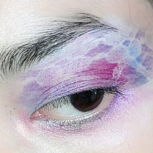 Bismillaah... Belajar eye makeup art dulu.. #clozetteid #starclozetter #kerjaitumain #motd #makeup #makeoverid #mufe #mac #sugarpill #dandan