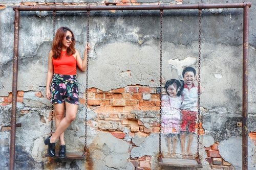 George Town was designated as a UNESCO World Heritage Site and branding itself through art. Here is one of the famous street art: Brother and Sister On Swing. 
#penang #penangisland #visitpenang #instalife #ootd #potd #qotd #lookbookindonesia #clozetteid #clozettedaily #holiday #travel #travelblogger #streetart #explorepenang #travel #travelphotography #streetart