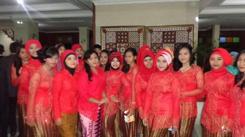 Graduation day #Red #Accounting #2015 #Girls