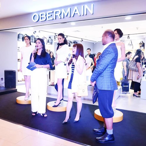 really honored to be a part of @obermainid Fashion Talk Show with @embrannawawi ★

representing customers, I shared about the importance of creating nice & clean store ambience, having friendly sales assistants and good lighting to attract people to your store.

thank you @obermainid and @embrannawawi for featuring me and other fellow bloggers ♡
—
#ObermainID #Obshoefie #OBGeometriches
#WhatCarolWear
#かわいい
#可愛い
#コーデ
#コーディネート
#ファッション
#メイク
#clozetteid
#wiwt #influencer #beautyinfluencer #influencersurabaya #sbybeautyblogger