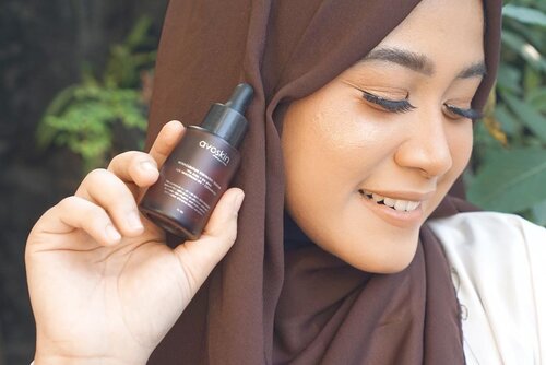 Udah ga tau berapa kali aku sebut kalo aku suka banget @avoskinbeauty Miraculous Refining Serum.Serum ini bisa mengeksfoliasi kulit aku dengan baik dan membuat wajah aku jadi semakin cerah.Seneng banget karena Avoskin di #JakartaxBeauty2019 , apalagi di JxB avoskin ada diskon sebesar up to 40% dan bakalan ada merchandise khusus tiap belanja di sana.Terus.. kalau kamu membawa 2 kemasan Avoskin yang sudah kosong, bisa ditukarkan dengan diskon tambahan. Khusus buat kamu yang menukarkan kemasan kosong dihari pertama,  akan berkesempatan mendapatkan iPhone X😍😍 Seru banget Dan semangat banget kaaan jadinyaa ke booth nya Avoskin di JxB.#AvoskinatJxB #LoveAvoskinLoveEarth #clozetteid