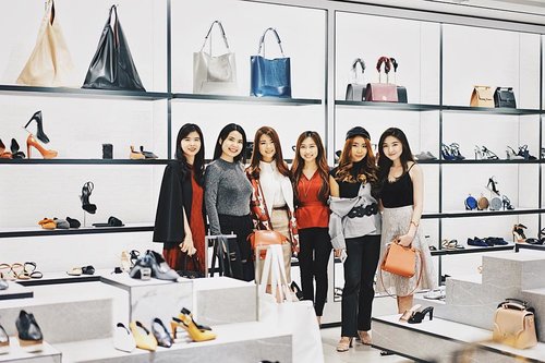 #throwback to the opening day of @charleskeithofficial at @tunjungan_plaza 6 💛
Thank you @ruthhstefanie @stefanigabriela for inviting! 😗 #clozetteid