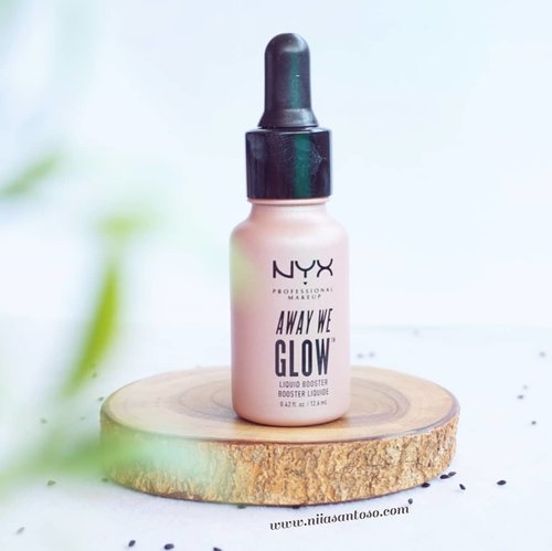 Have you guys read my review about this @nyxcosmetics_indonesia Away We Glow Liquid Highlighter? You can read the full review about this product on my blog www.niiasantoso.comPsst! You can mix this highlighter to your foundation!--- Udah baca review lengkap NYX Away We Glow Liquid Highlighter belum?Kalian bisa baca review lengkapnya di blogku www.niiasantoso.comPsst! Kalian bisa juga mencampur highlighter ini ke foundation kalian lho@clozetteid#clozetteid #nyxawayweglow #liquidhighlighter #beautybloggerindonesia #Beautygoersid #beautiesquad