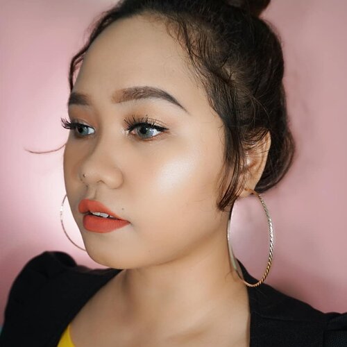 I hope you guys had a great weekend ~#beautybloggerindonesia #clozetteid #bunnyneedsmakeup #undiscovered_muas #featuremuas #setterspace #makeuptutorial