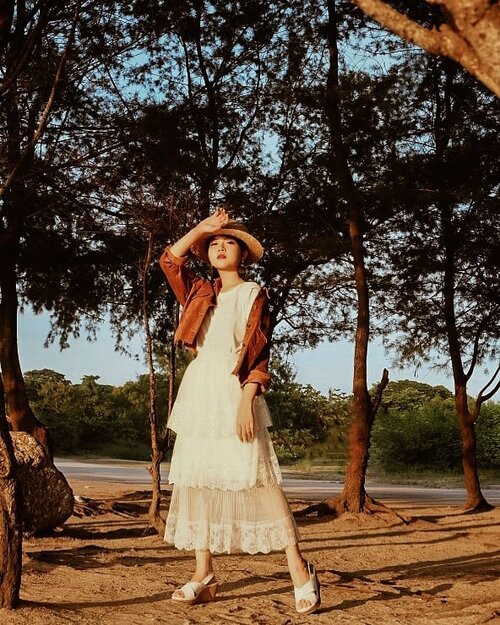 Love you when you're sunny, wearing jacket and skirt by @someday.indo #collabwithchen #neutrals #clozetteid