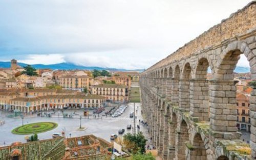 Aqueduct, Pilar-Pilar Raksasa Romawi di Segovia, Kota Mungil di Barat Laut Madrid