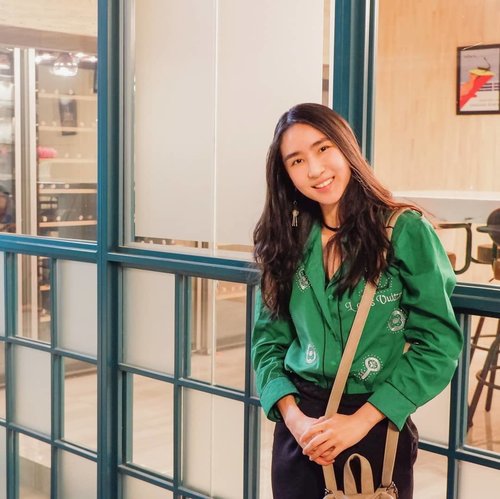 Fulfill your day with enthusiasm, hope, and be an example to others 
One of my favorite quote from Datuk Stella Chin
~
~
Girlfriend look wearing top from @rolline_collection 😉
~
~
#enthusiasm #happy #girlfriend #helpingothers #green #hope #lifequotes
#boldecasting #shoxsquad #clozetteid