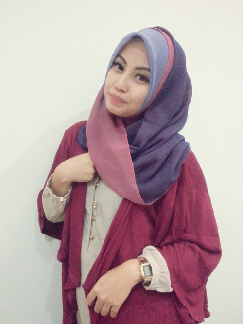 Working  outfit..wearing hijab by @scarfs_id at instagram.