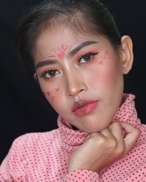 Pertama coba SMLC @nyxcosmetics_indonesia beberapa tahun lalu, punya shade Copenhagen. Suka banget sama tekstrur Dan hasilnya bi bibir. Lipstick ini juga bisa untuk face art loh. Ga percaya? Coba deh.... Kayak look yg aku buat ini. Love signnya itu pakai SMLC NYX loh....#MyFirstLoveLipsNYX#NYXCosmeticsid#clozetteid #love Yuk ikutan juga @muwhaley @mncalisa