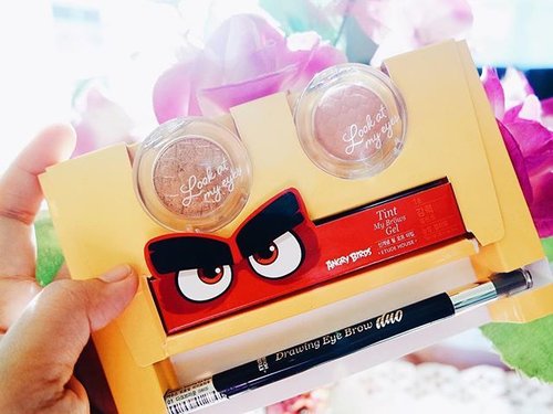 We, girls just never get satisfied and always want to keep on trying out products until we find the best one. This Etude House Angry Bird edition came all the way from South Korea to my doorstep 😛 Well, if you are boring you can read my latest Beauty Aesthetic articles on my blog. Thanks to @altheakorea, getting Korean beauty products will be much more accessible now on 🤗 #clozetteid #AltheaKorea