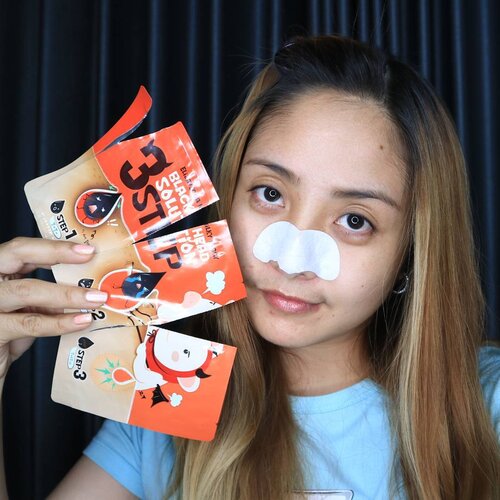 Senjata!! Elizavecca Nose Pack😁
* Abaikan kantung mataku 😭 .
#skincare #fdbeauty  #clozetteid  #ivgbeauty #naturalskincare  #elizaveccanosepack #indobeautygram #makeupaddict #makeupgeek #skincarekorea #nosepack #naturalmask #nosemask
#handmademask #beautyguruindonesia #makeuptips  #beautygram #beautyvlog  #instamakeup #diymask #koreanskincare