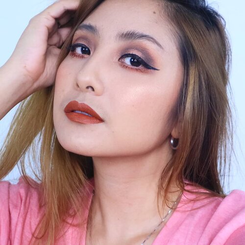 Hello Monday ❤.@colourpopcosmetics Perception Palette@martinezbeautyofficial Lip Cream Biege Montaige@wetnwildbeauty Megaglo. Highlighter .. .  #fdbeauty #clozetteid #universalhairandmakeup #uhmvideo #ivgbeauty #makeupclips #fiercesociety #tampilcantik #wakeupandmakeup #makeuptips #indobeautygram #makeupaddict #amazingmakeupart #beautyandhairdiaries #undiscovered_muas #indovidgram #makeupvideo #lagirlindonesia #discover_muas #beautyguruindonesia #beautygram #beautybloggerindonesia #muablora #toofaced #discovervideos #nyxcosmeticsid #maccosmetics #glammakeup #makeupforeverid