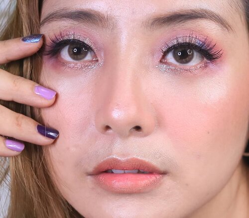 Soft purple look yang wearable 😍...@troiareuke_korea H+ CushionImagic Eyeshadow Palette@holikaholika_official glitter@w.lab Shading@colourpopcosmetics Highlighter .... .#fdbeauty #clozetteid  #ivgbeauty #makeupclips #fiercesociety #tampilcantik #wakeupandmakeup #makeuptips #indobeautygram #makeupaddict #amazingmakeupart #maybelline #undiscovered_muas #indovidgram #makeupvideo #lagirlindonesia #beautyguruindonesia #beautygram #beautybloggerindonesia #muablora  #discovervideos #nyxcosmeticsid  #glammakeup #indobeautysquad #jakartabeautyblogger