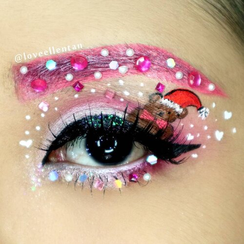 Merry Christmas 🎅🎄 This look inspired from @lucinda212
💕😘 She's Amazing ✨

My version Teddy Bear Christmas🎄🎄 #eotd #fdbeauty  #clozetteid  #lucinda212 #hudabeauty  #anastasiabrows #ivgbeauty #indovidgram  #makeupclips #1minutemakeup #makeuplover #wakeupandmakeup #hairmakeupdiary #indobeautygram #makeupaddict #allmodernmakeup #amazingmakeupart #anastasiabeverlyhills #undiscovered_muas #belajarmakeup  #tutorialmakeup
#makeupvideo #makeupvideoss #discover_muas  #brian_champagne #makeup_clips #beautyvlog #hypnaughtymakeup #instamakeup