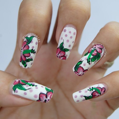 Still post same nail art 
I think i'll keep painting flower on my nail.. They looks beautiful #notd365  #notd  #nailartwow  #nails2inspire  #nailswag  #nail #nails #Kuteksjunkies  #nailsoftheday  #cutenails  #nailpolismuseum  #nailpolishaddict  #nailpromote  #nailartdesign  #nyxnailpolish #nyxcosmetics  #nyx #nailartclub  #nailartist  #indonesianbeautyblogger  #clozetteid  #nailartlover  #nailitdaily  #nailartofinstagram #beautiesid  #fotdibb