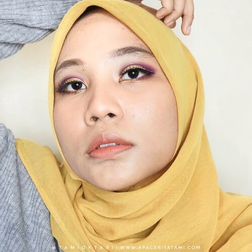 #MakeupLookbyTami temanya #SpringMakeup bareng @beautiesquad 🥰 Tadinya pengen nuansa kuning oren jingga gitu tapi bosen juga karena sebelumnya udah sering bikin look dengan warna ini. Jadi pas cari inspirasi di pinterest dan cek color palette untuk warna spring, ada ungu juga ternyata. Jadilah disini bikin perpaduan ungu kuning untuk eyeshadownya 🥰.Bisa cek juga makeup spring versi @sukmayatiputri dan teman2 lainnya di slide selanjutnya ya💕.#Beautiesquad #BSMeiCollab #BSCollab #BSSpringMakeupCollab #springmakeuplook #makeupideas #undiscovered_muas #100daysofmakeup #ClozetteID