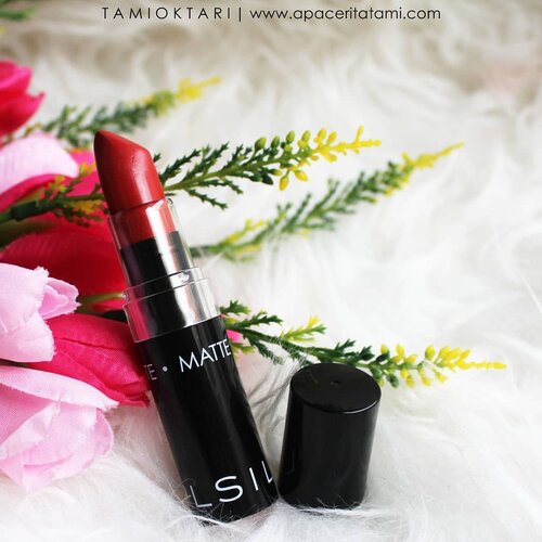 @silkygirl_id Go Matte Lipcolor - Foxy Red. Jarang-jarang nih beli produknya Silky Girl😂
.
See the details on my blog💕👇
(bit.ly/SilkyGirlLip) or click the link on my bio~ thankyouuu 💕
.
#silkygirlindonesia #beautiesquad #indonesianbeautyblogger #indonesianfemalebloggers #beautybloggerindonesia #beautybloggerpekanbaru #BloggerPekanbaru #bloggerperempuan #beautilosophy #bloggerceria #kbbvmember #atomcarbonblogger #ClozetteID #makeup #BlogbyTamiOktari #ApaCeritaTami