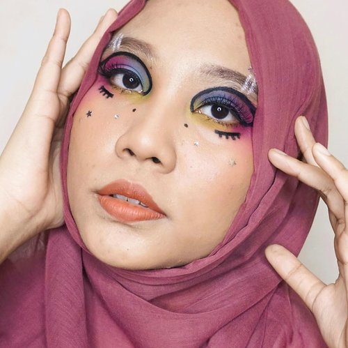 👩🏻‍🎨.Makeup inspired by @deemakeupart @cindercella.#makeupart #facepainting #facepaint #undiscoveredmuas #100daysofmakeup #ClozetteID