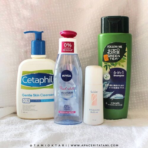 Edisi 'empties' kali ini tanpa makeup🙈 btw disini aku ga masukin lagi produk yang udh aku bahas di empties edisi sebelumnya ya~.🧴 @cetaphil_id Gentle Skin Cleanser🧴 Follow Me Green Tea 2in1 Shampoo: Awal pakai bikin rambut ga gampang lepek tapi pemakaian setelahnya biasa aja. Ga ada perubahan untuk ngurangin kerontokan 😹🧴 @nuskinid Whitening Roll on: Favorit!! Alcohol free ini ~🧴 @nivea_id Pearl White Micellair Skin Breathe: Sama seperti micellar water pada umumnya. Ini ga bisa untuk bersihin makeup waterproof. Cocok untuk kulit sensitif.Dari keempat produk diatas, satu-satunya yang aku repurchased cuma Nuskin Whitening Roll On. Yang lainnya? Enggak🙈 Aku udah up di blog untuk pembahasan ini di 👉 ((bit.ly/BPEmpties5)) 👈 atau bisa langsung klik link di bio 🥰#Beautiesquad #BeautygoersID #kbbvfeatured #kbbvmember #RangerRatjun #BeautyRangerID #beautybloggerindonesia #pkubeautyblogger #indobeautysquad #bloggerceria #JBBFeatured #beautysecretsquad #indonesiabeautyblogger #HijabersBeautyBVlogger #bloggirlsid #setterspace #bloggerperempuan #bloggermafia #ClozetteID