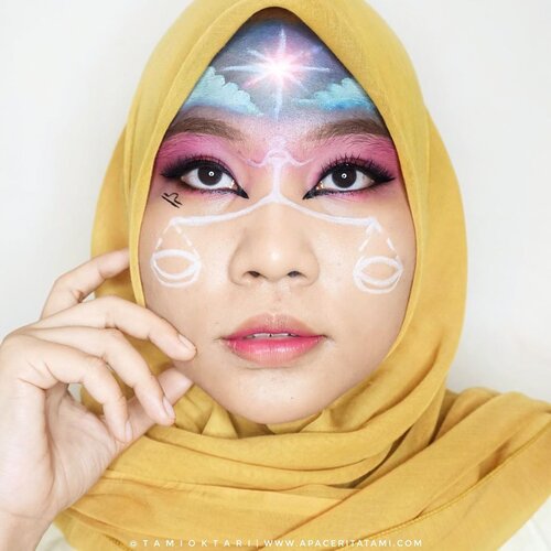 Tim Libra ♎️ .Kolaborasi #ZodiacMakeup bareng @pkubeautyblogger.Bisa cek makeup look dari temen-temen lainnya @fitriand___ @sonyaa.alpha @rianty_hendrawan @husnulhamidahhh @dheaap1 @fauziatulhusni @niakhairunnisa @marthaarahmadhiaan dan selebihnya udah aku tag di foto ya💕.Ib: @averinanggita 👩🏻‍🎨 (aku buat versi Libra).#pkubeautyblogger #zodiacmakeuppkubb #pkubbmakeupcollab #fantasymakeup #libramakeup #facepainting #makeupart #ClozetteID